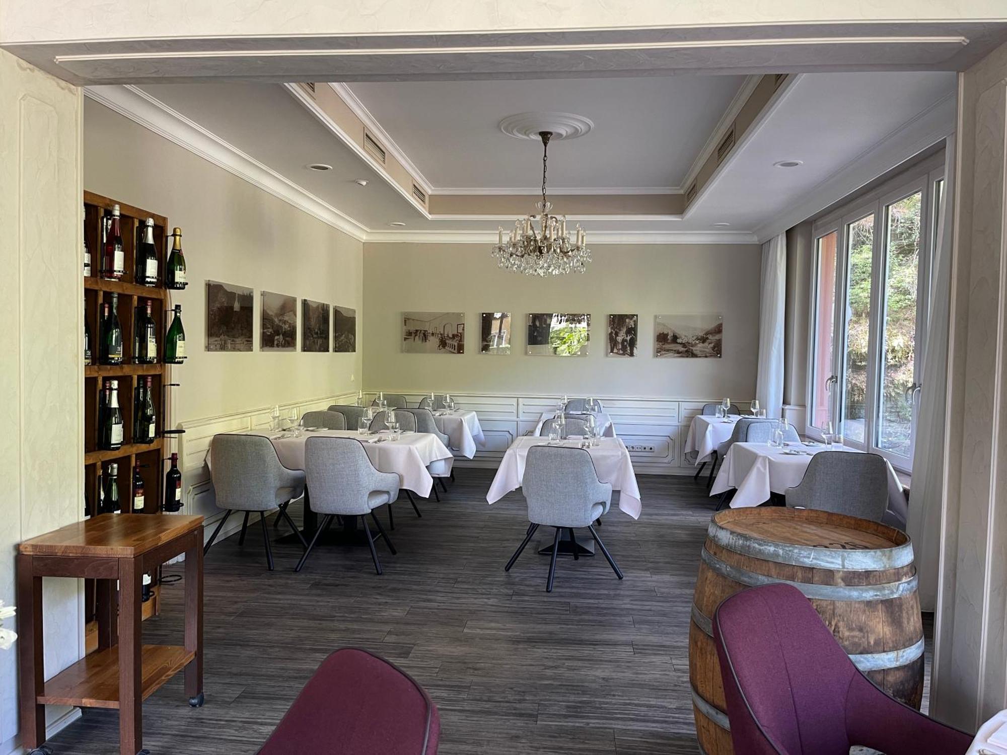 Hotel Alte Muehle Бад Бертрих Екстериор снимка
