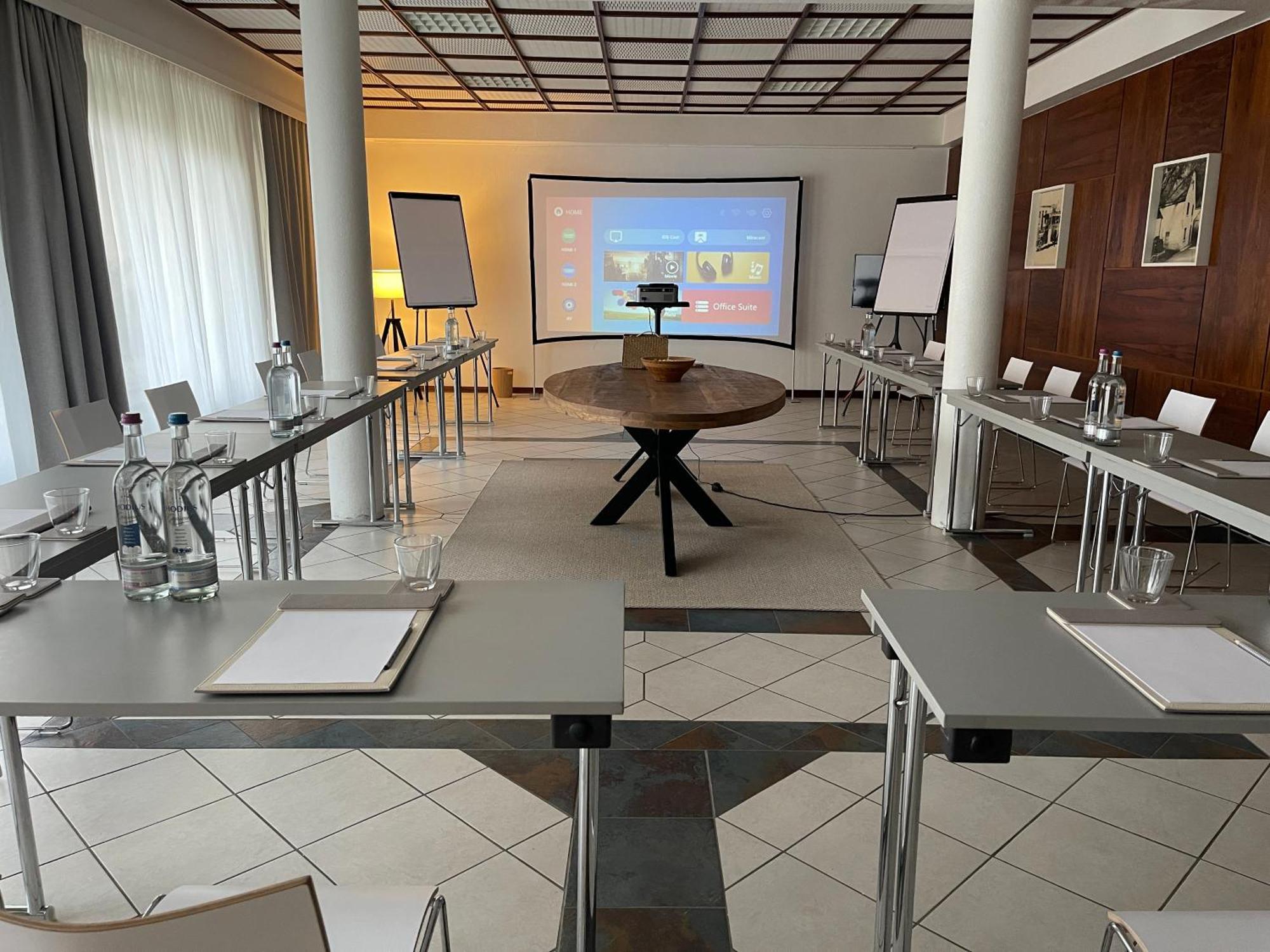 Hotel Alte Muehle Бад Бертрих Екстериор снимка