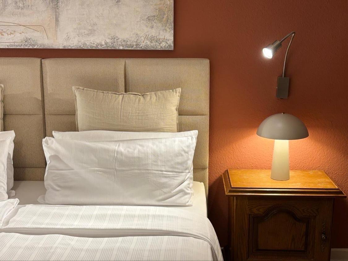 Hotel Alte Muehle Бад Бертрих Екстериор снимка